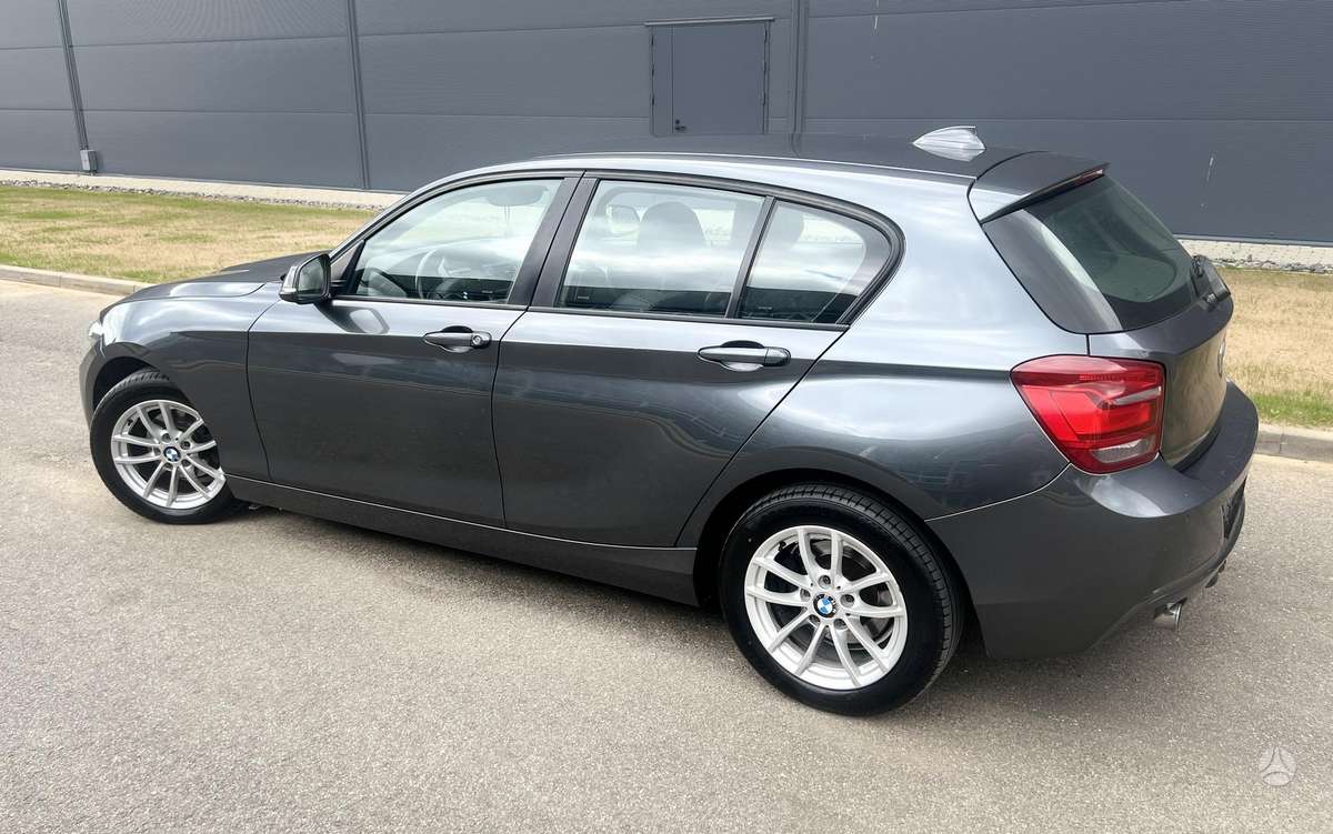 BMW 118, 2.0 l., hatchback