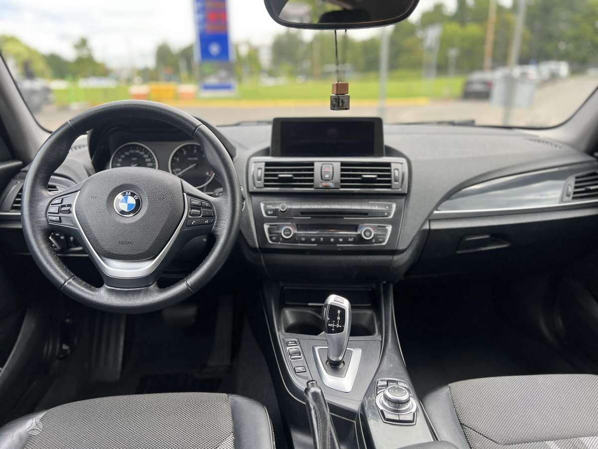BMW 118, 2.0 l., Хэтчбек
