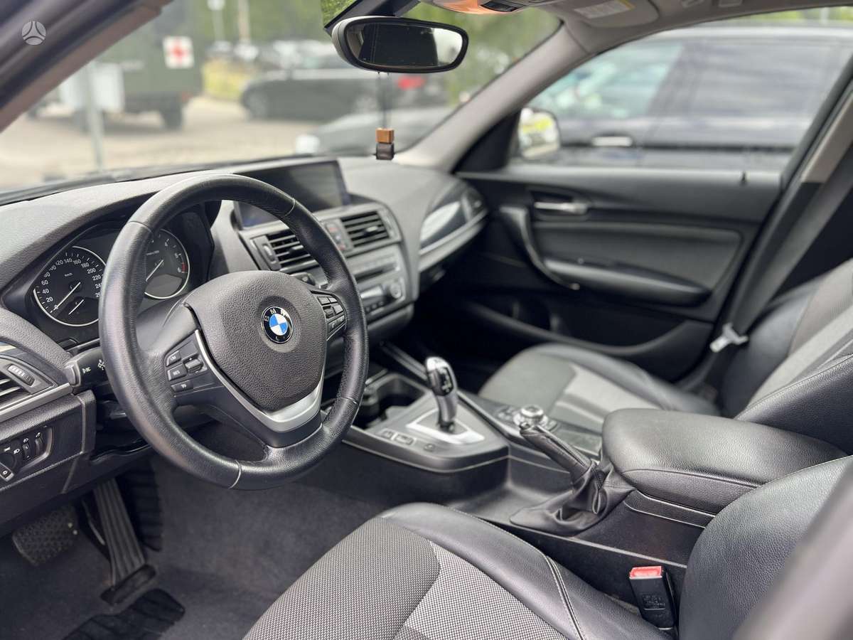 BMW 118, 2.0 l., hatchback