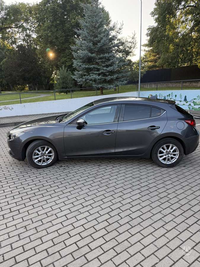 Mazda 3, 2.2 l., Хэтчбек