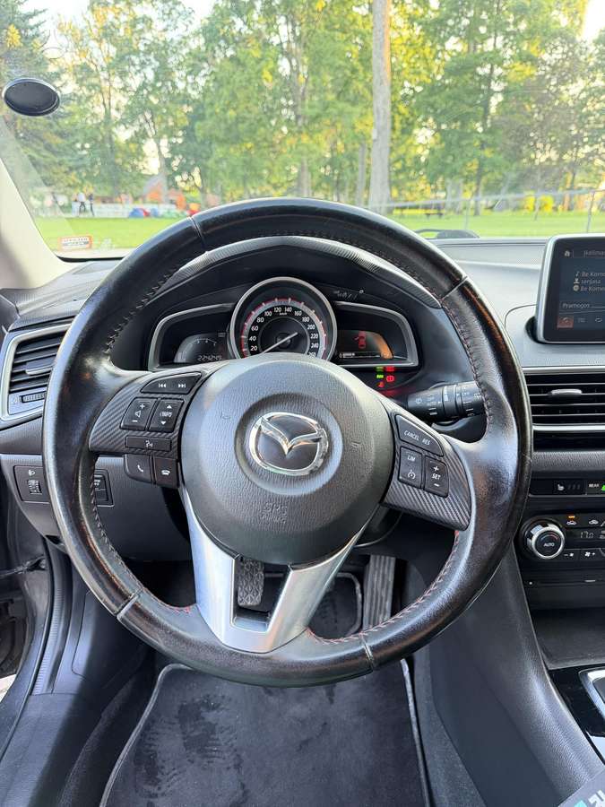 Mazda 3, 2.2 l., Хэтчбек