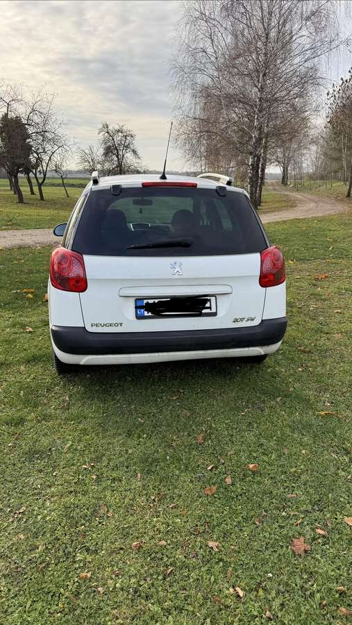 Peugeot 207 - 3