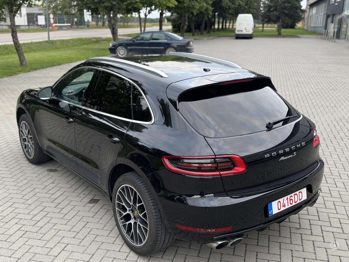 Porsche Macan - 10