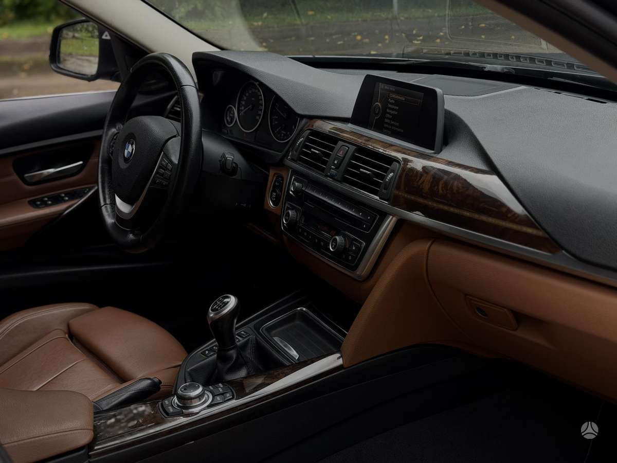 BMW 320, 2.0 l., Седан