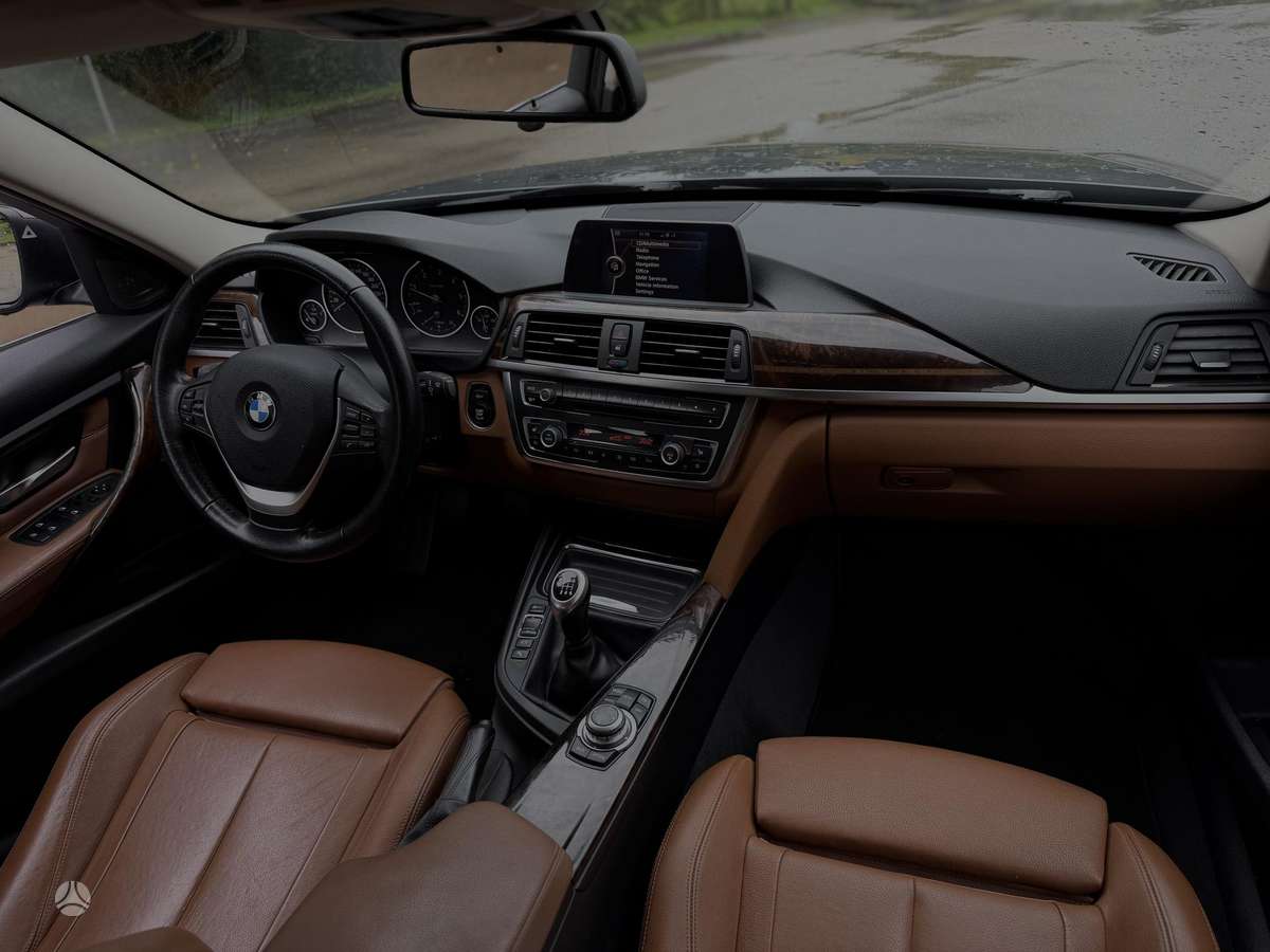 BMW 320, 2.0 l., Седан