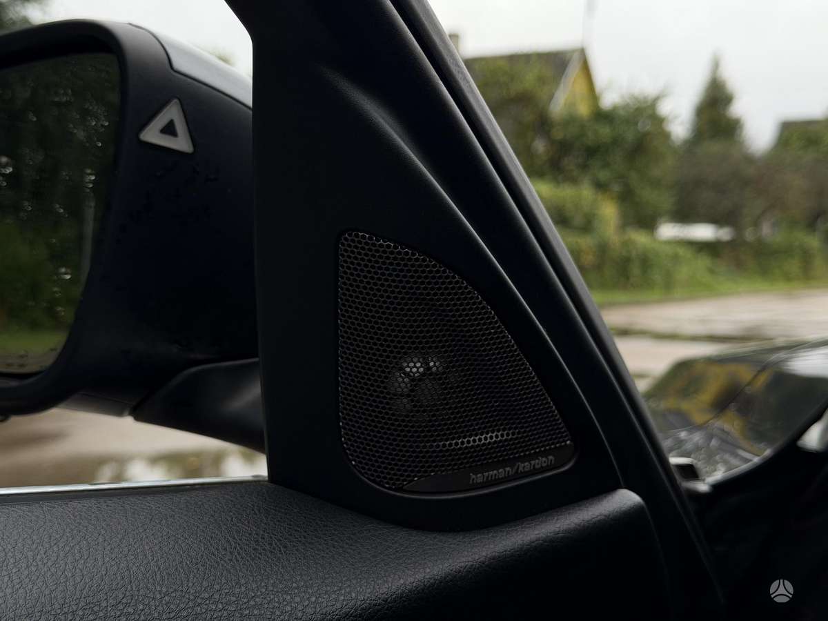 BMW 320, 2.0 l., Седан