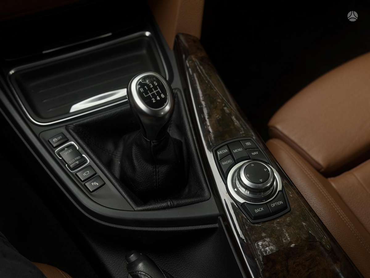 BMW 320, 2.0 l., Седан