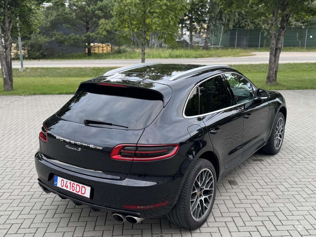 Porsche Macan - 11