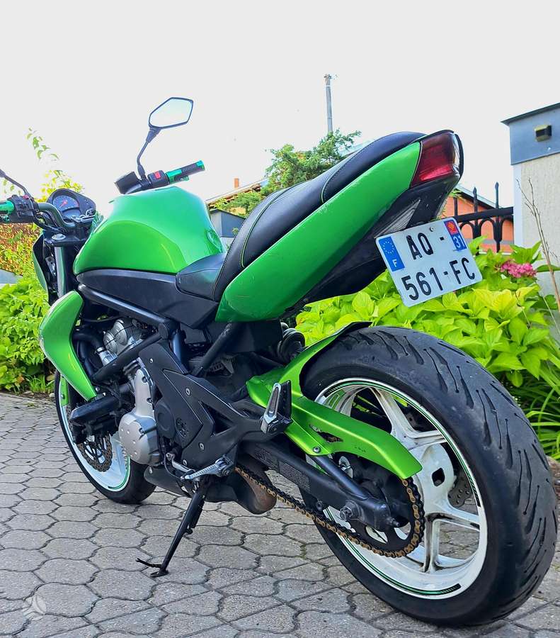 Kawasaki ER 650cc, street / classic