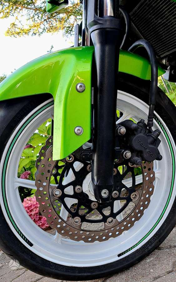 Kawasaki ER 650cc, street / classic