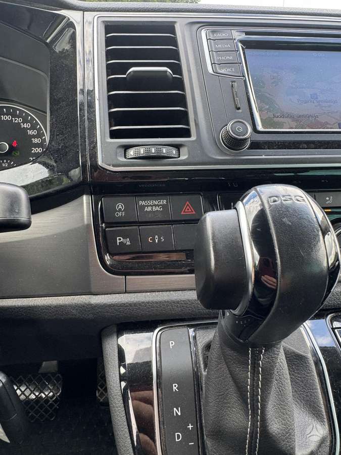 Volkswagen Multivan, 2.0 l., Минивэн