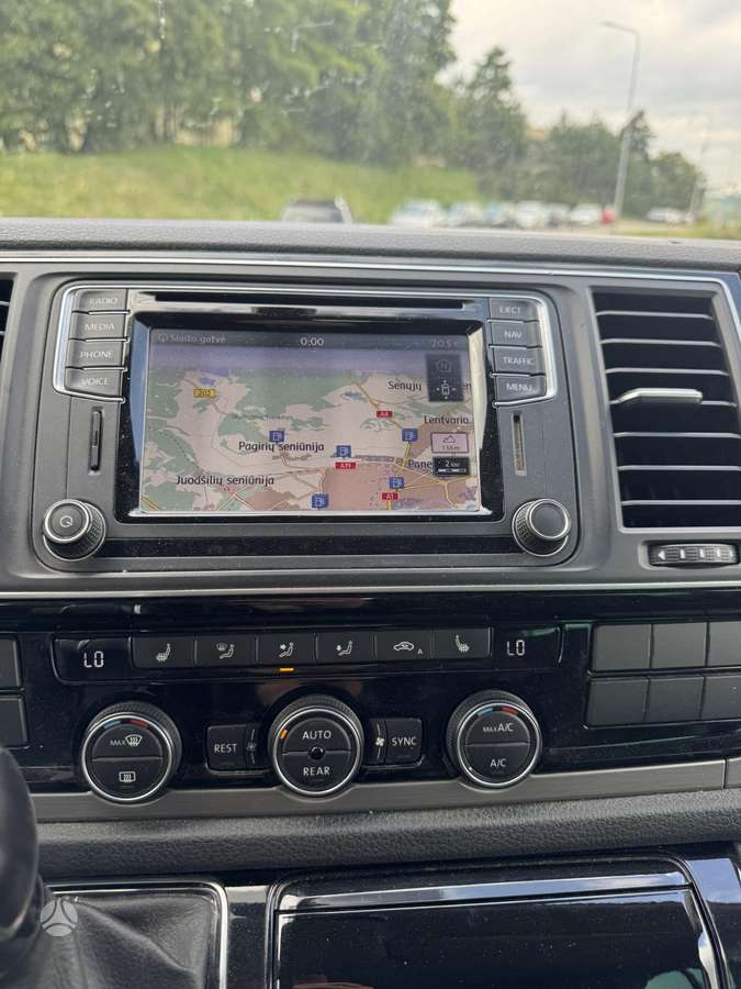 Volkswagen Multivan, 2.0 l., Минивэн