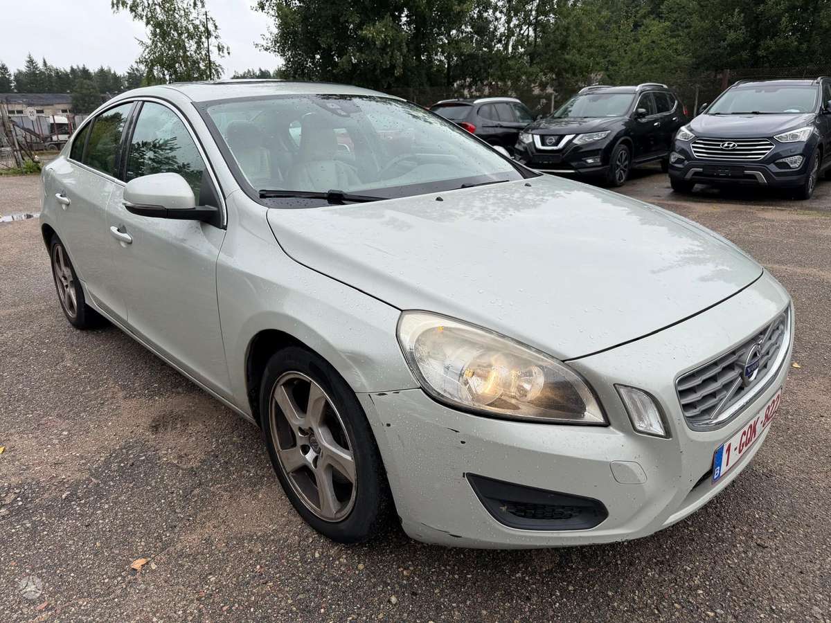 Volvo S60, 2.0 l., Седан