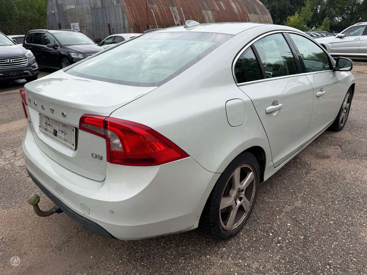 Volvo S60, 2.0 l., Седан