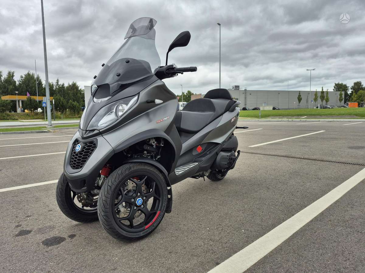 Piaggio MP3 493cc, trikes