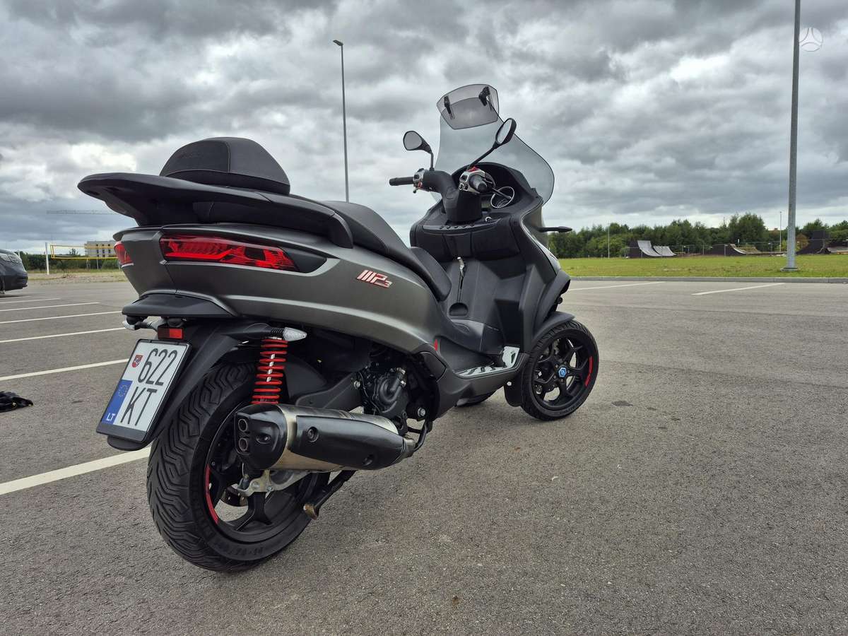 Piaggio MP3 493cc, трициклы