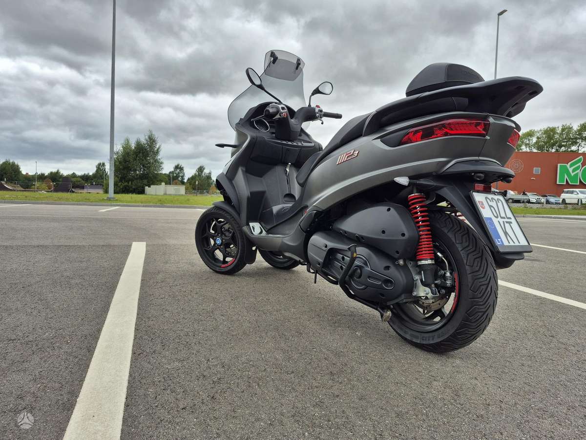 Piaggio MP3 493cc, трициклы