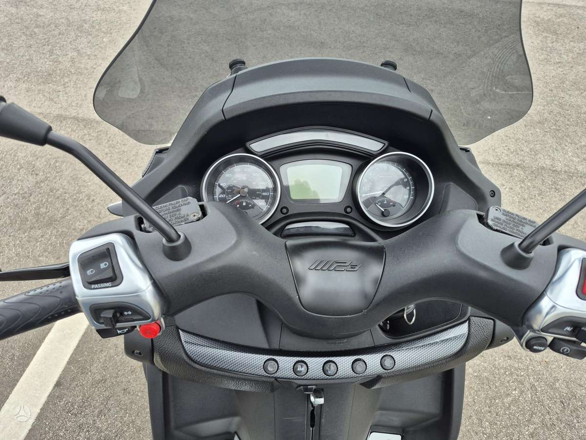 Piaggio MP3 493cc, трициклы