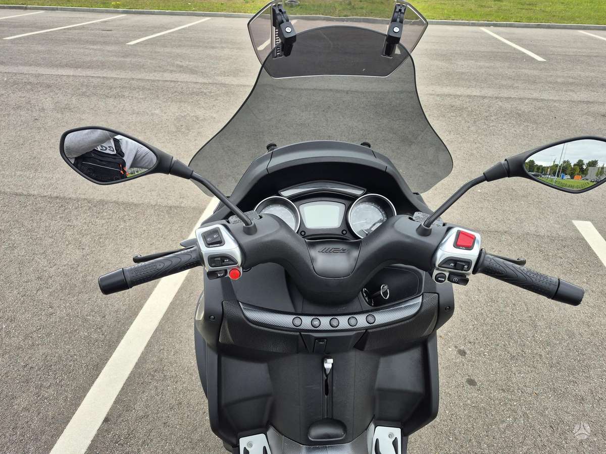 Piaggio MP3 493cc, трициклы