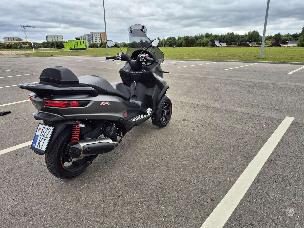 Piaggio MP3 493cc, трициклы