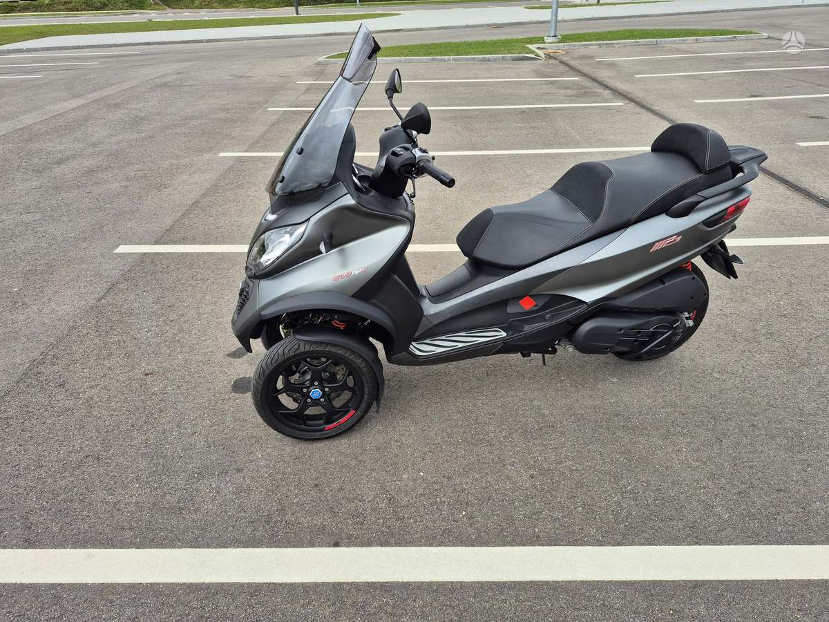 Piaggio MP3 493cc, tricikli