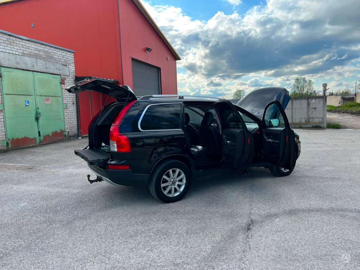 Volvo XC90 - 10