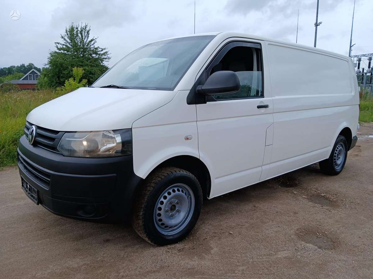 Volkswagen Transporter - 2