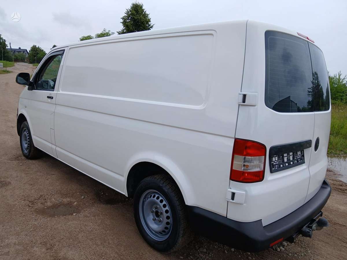 Volkswagen Transporter - 4