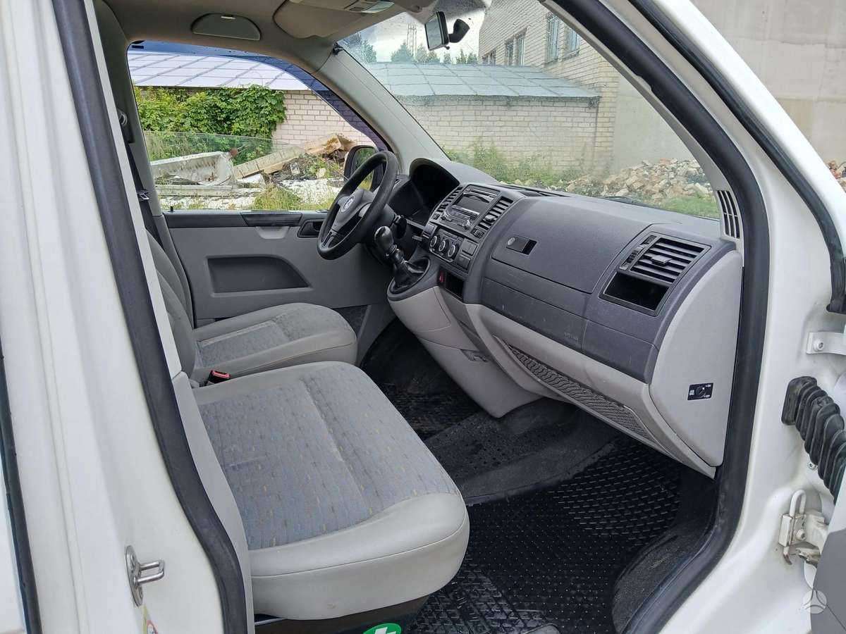 Volkswagen Transporter - 7
