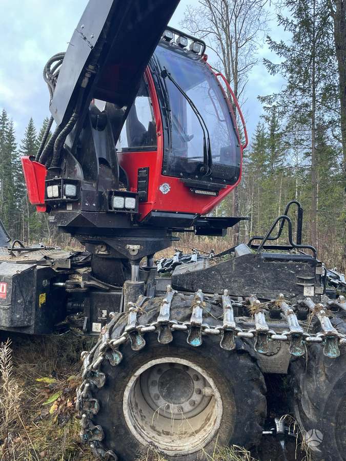 Komatsu 931xc, харвестеры