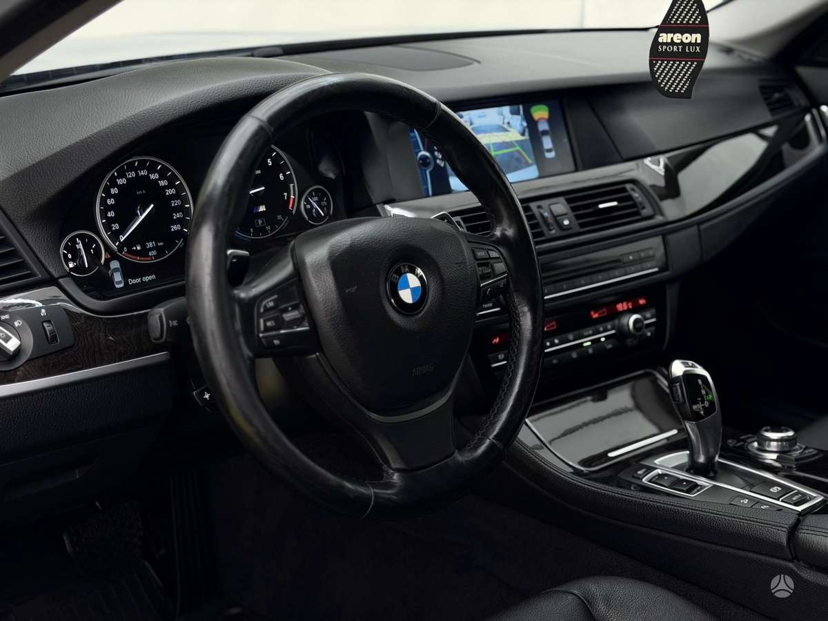 BMW 528, 2.0 l., Седан