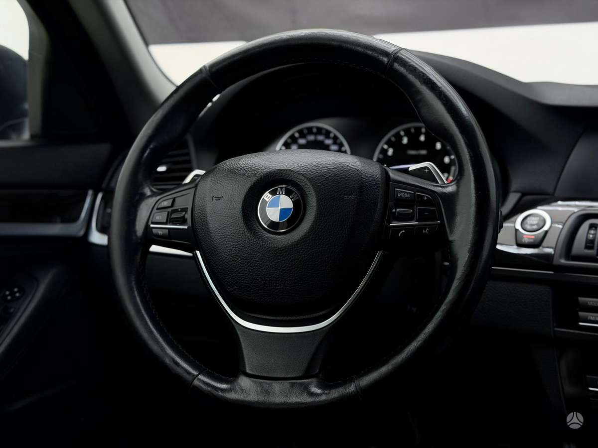 BMW 528, 2.0 l., Седан