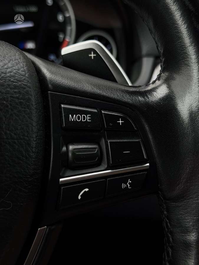 BMW 528, 2.0 l., Седан