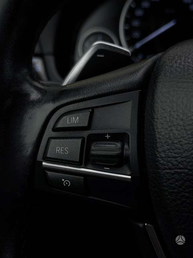 BMW 528, 2.0 l., Седан