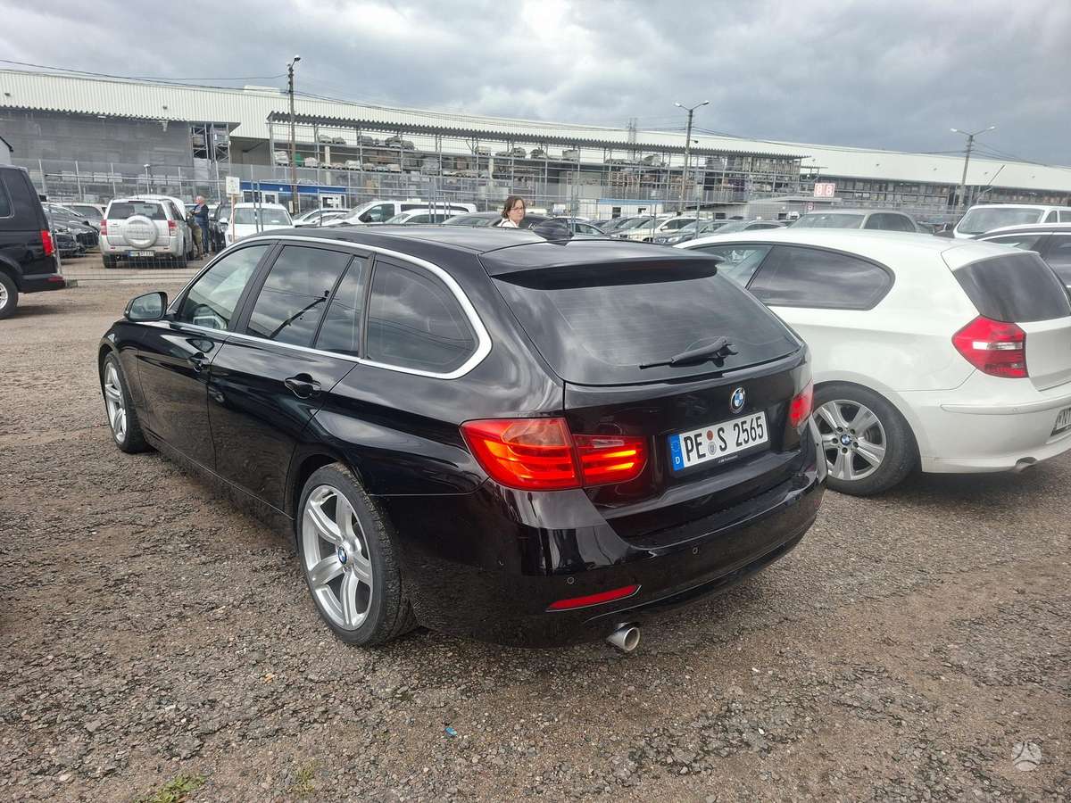 BMW 320, Универсал