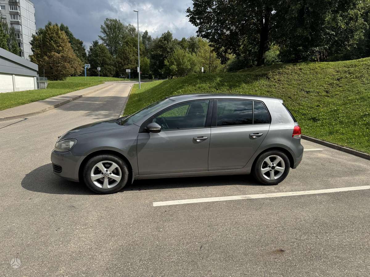 Volkswagen Golf - 4