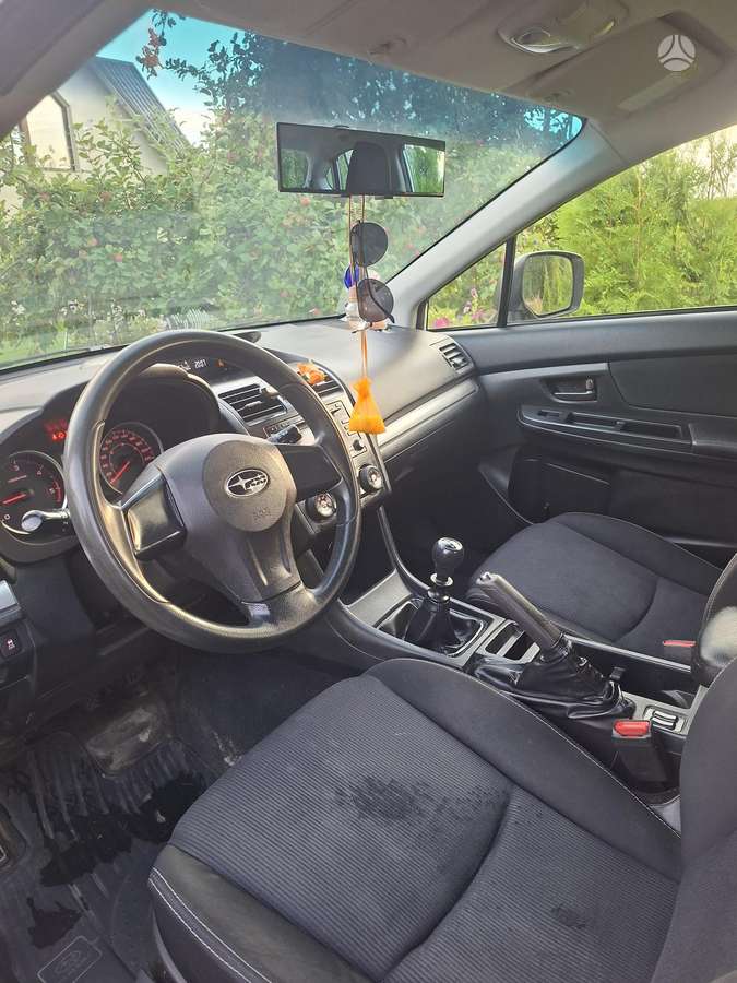 Subaru XV, 2.0 l., Хэтчбек