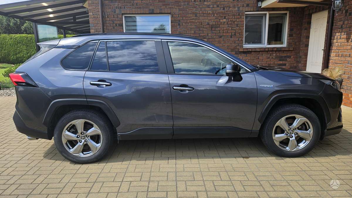 Toyota RAV4 - 4