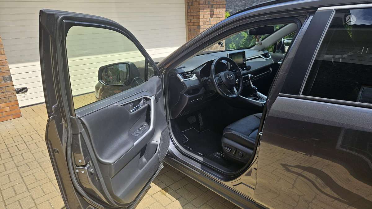 Toyota RAV4 - 12
