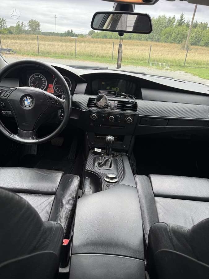 BMW 525, 2.5 l., Седан