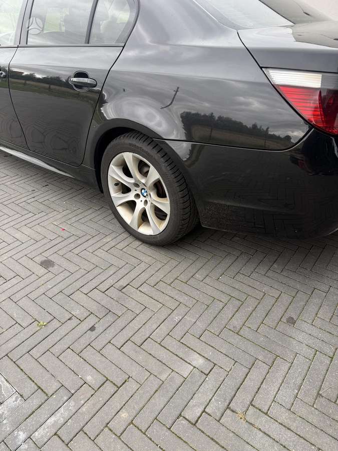BMW 525, 2.5 l., Седан