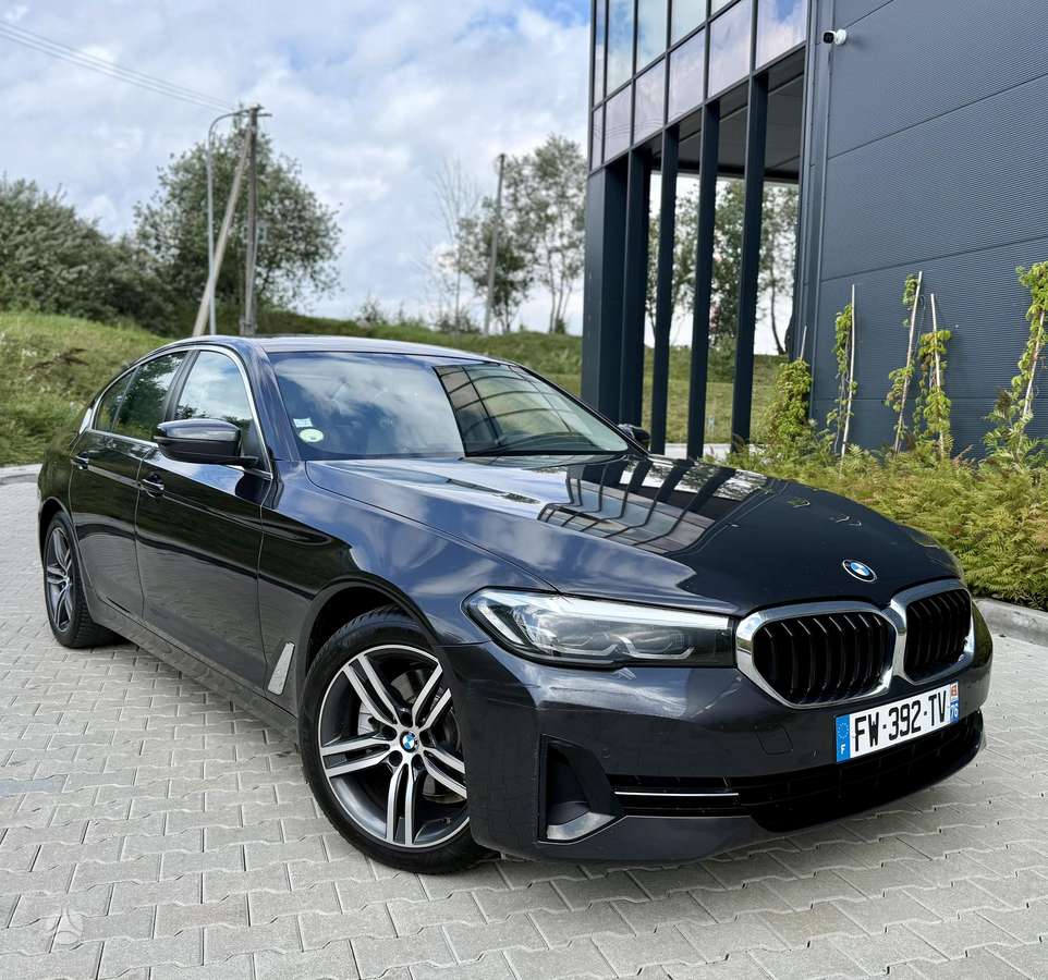 BMW 520, 2.0 l., Седан