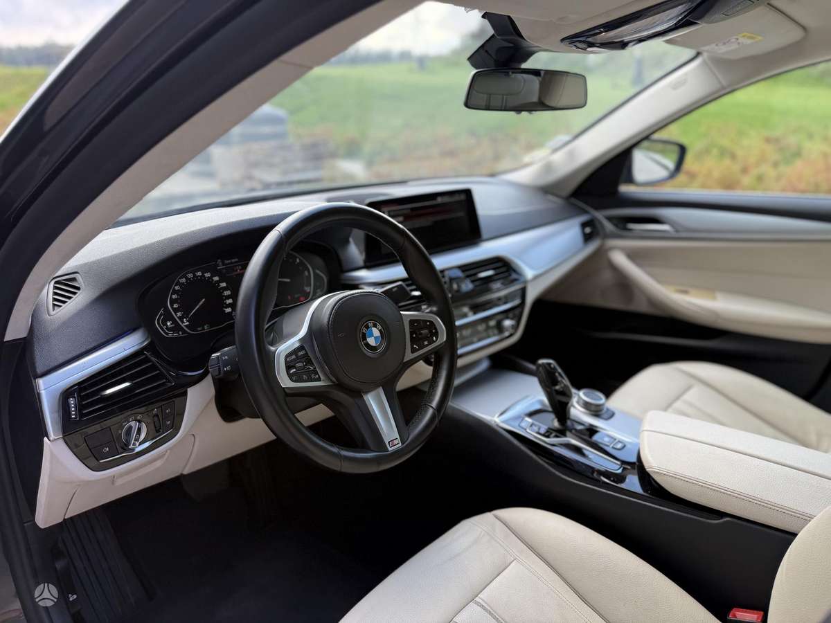 BMW 520, 2.0 l., Седан