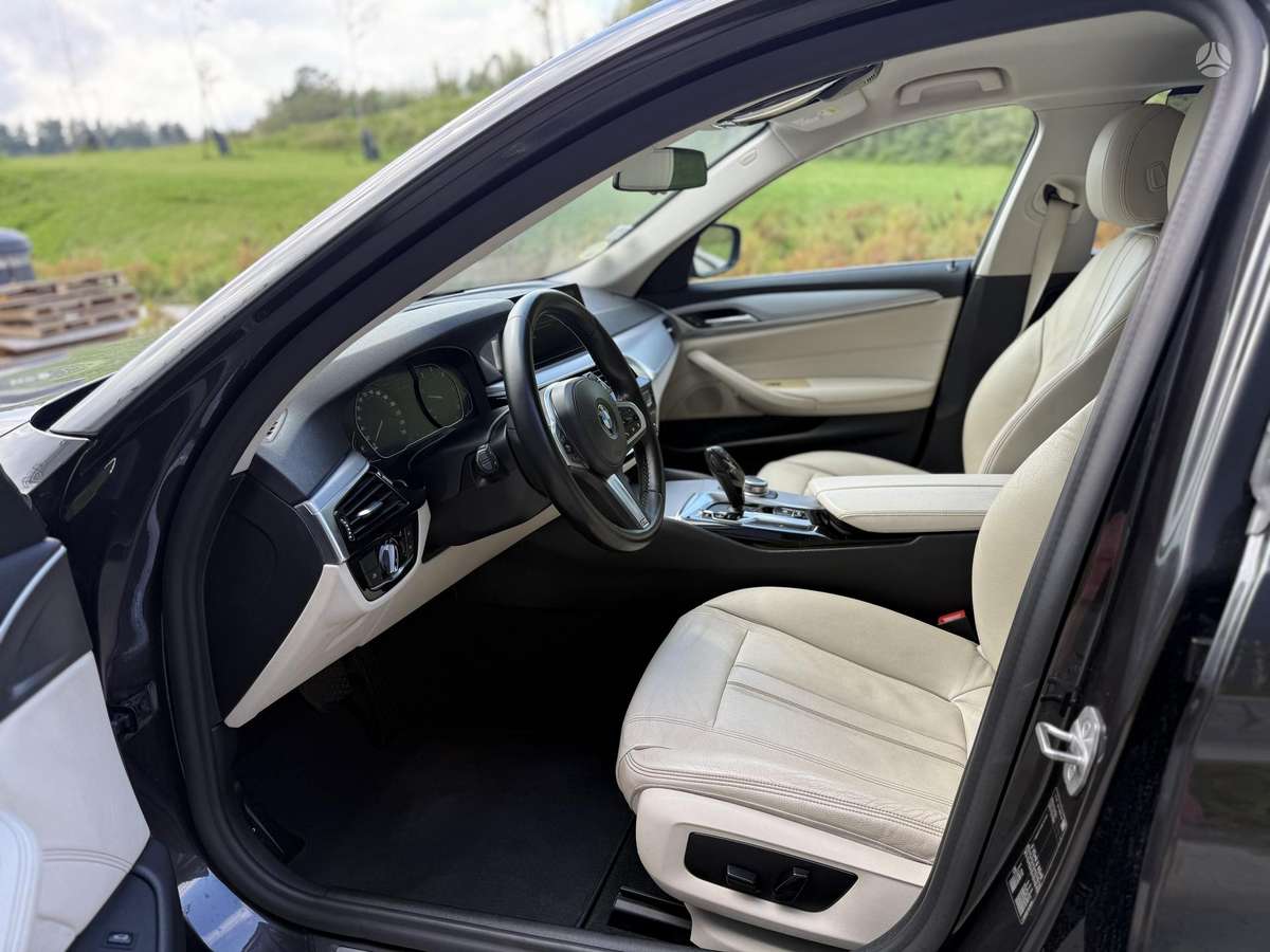 BMW 520, 2.0 l., Седан