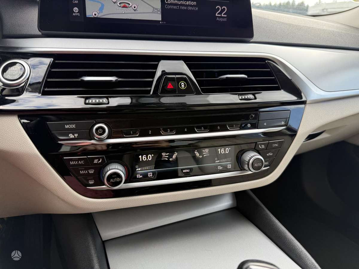 BMW 520, 2.0 l., Седан