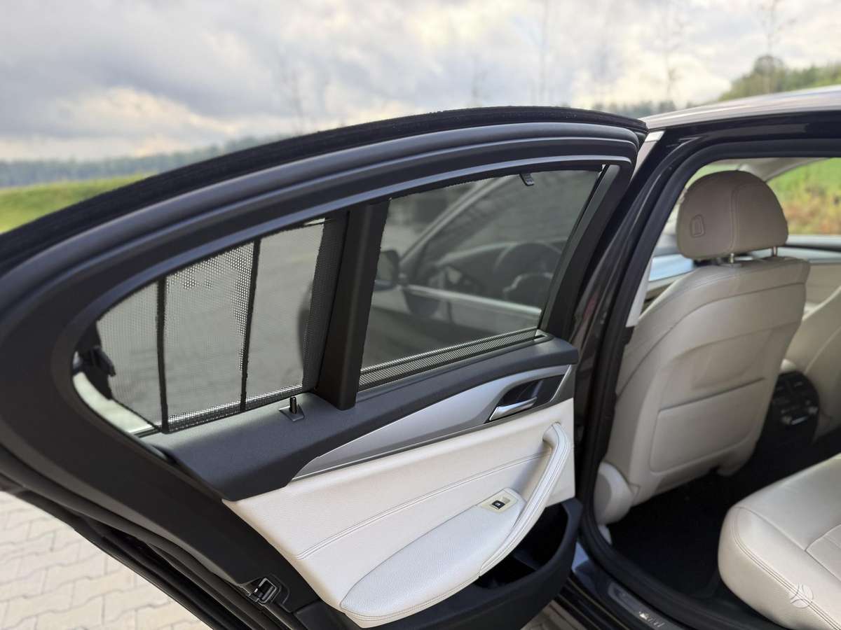 BMW 520, 2.0 l., Седан