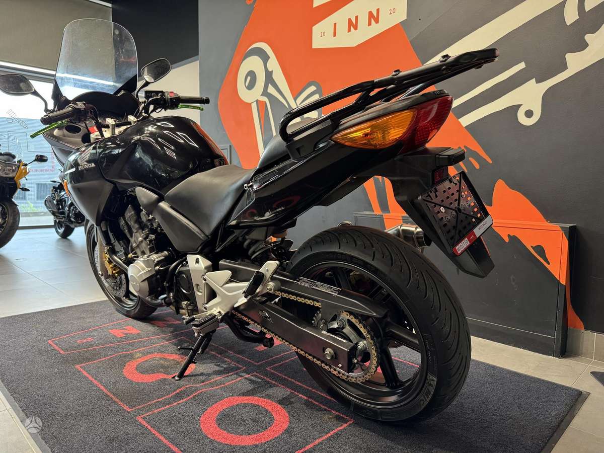Honda CBF 600cc, street / classic