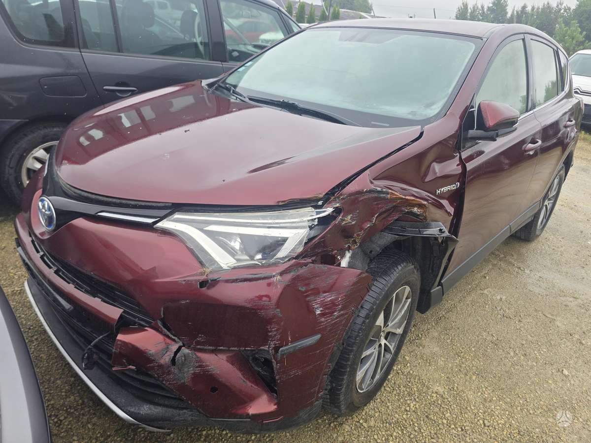 Toyota RAV4 - 1