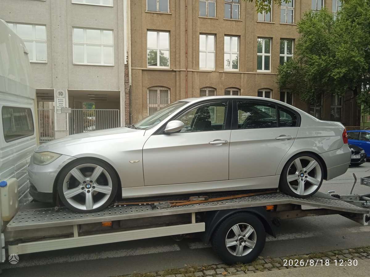 BMW 320, 2.0 l., hečbekas