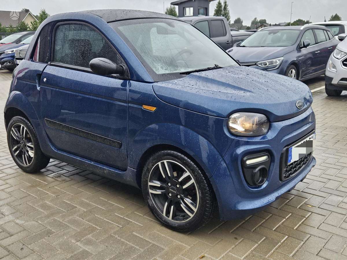Microcar DUE, Хэтчбек